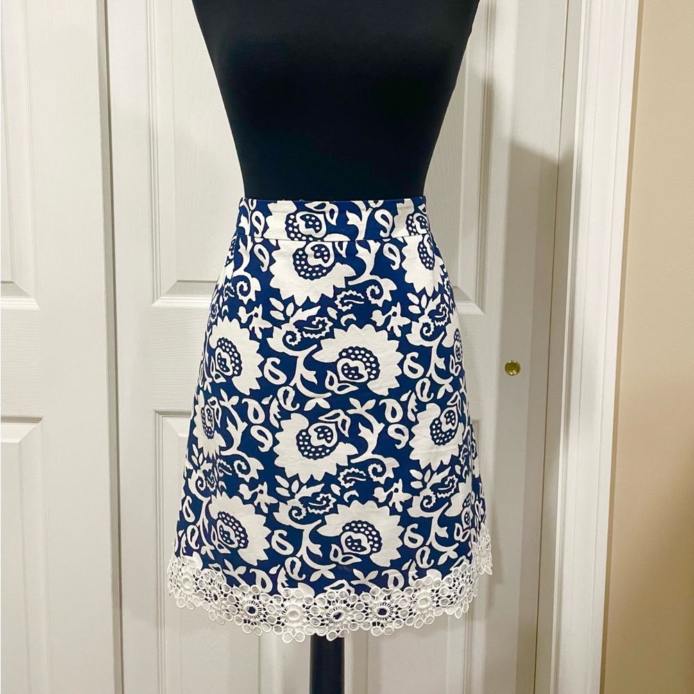 Talbots white/navy skirt, size P6